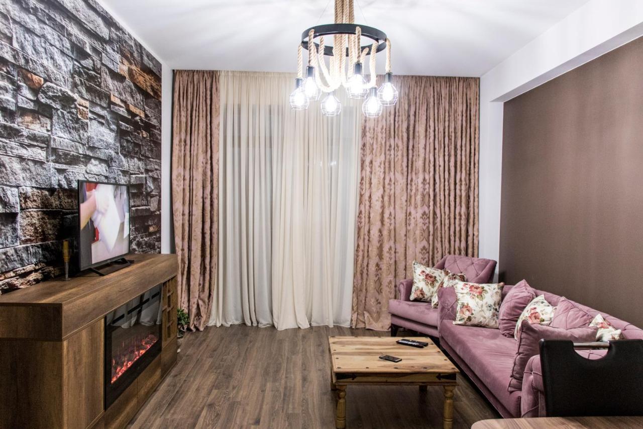 7Th Heaven Apartment In Central Тбилиси Экстерьер фото